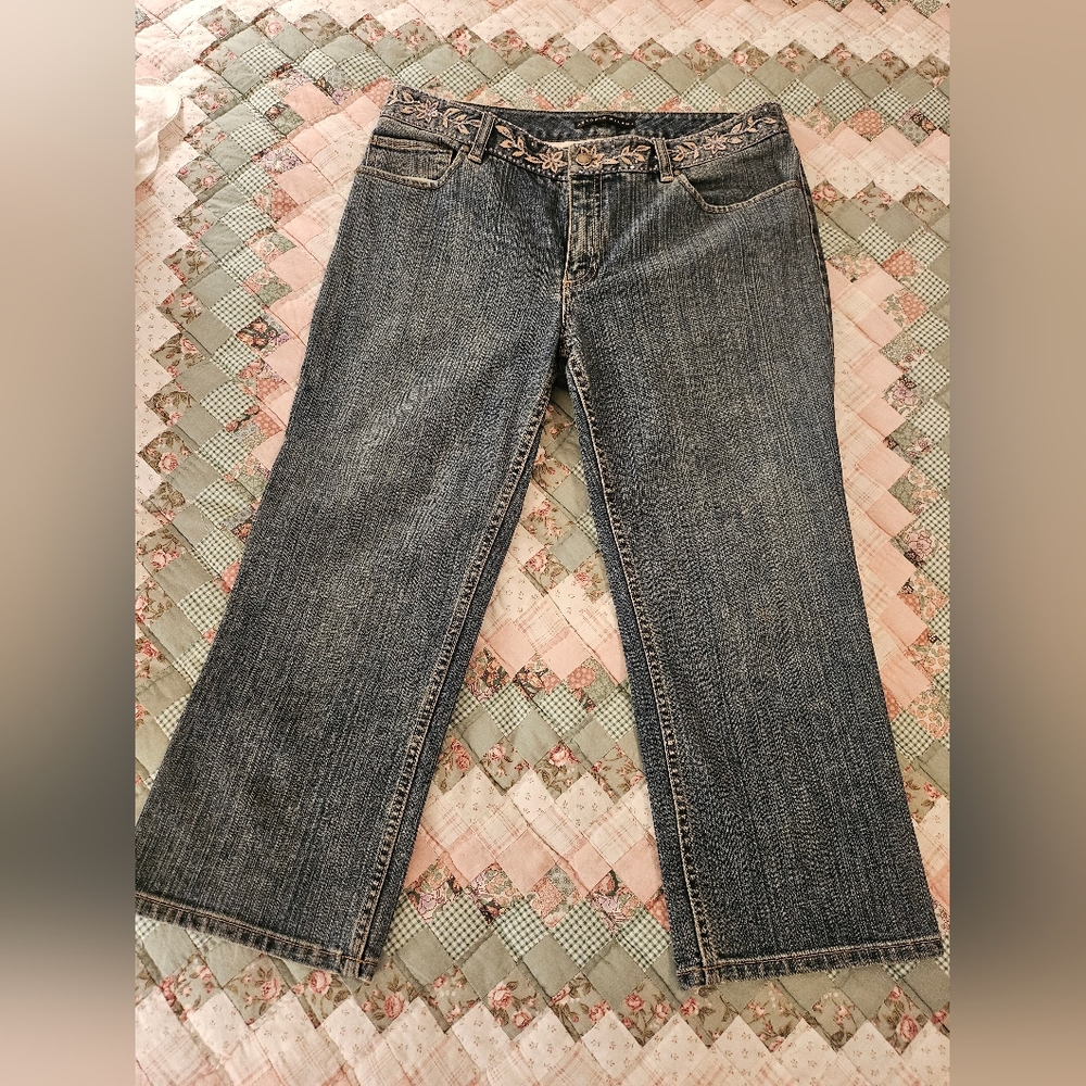 ANTONIO MELANI Embroidered Wide Leg Capris Size 10